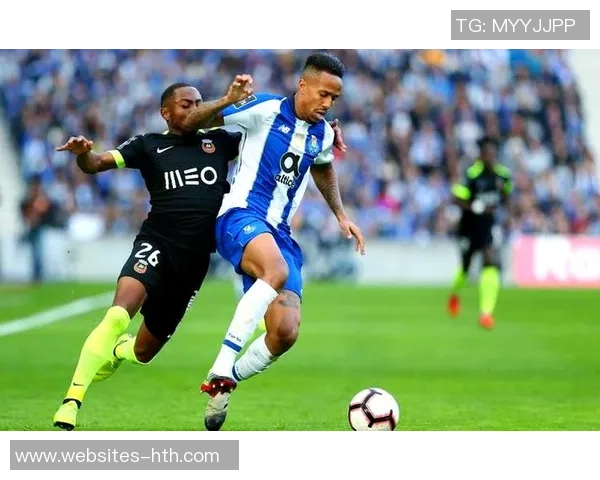 埃弗顿主场迎战沃特福德双方争夺关键积分激烈对抗